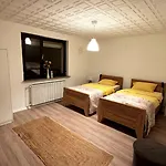 アパート - Monteurzimmer Am Aartalssee Bischoffen
