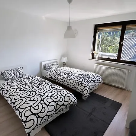 - Monteurzimmer Am Aartalssee