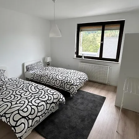 - Monteurzimmer Am Aartalssee Bischoffen