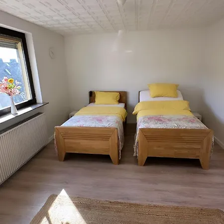 - Monteurzimmer Am Aartalssee Bischoffen