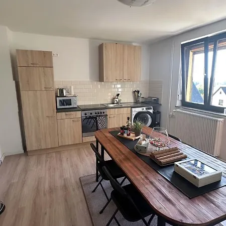 - Monteurzimmer Am Aartalssee Appartement *