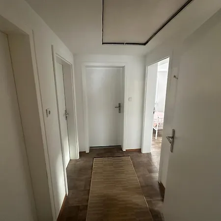 - Monteurzimmer Am Aartalssee * Bischoffen