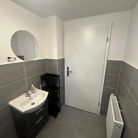 - Monteurzimmer Am Aartalssee Апартаменты *