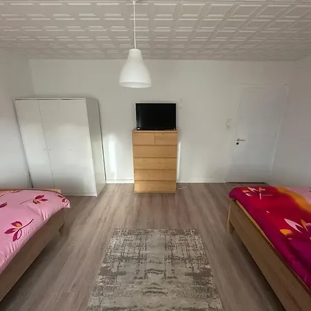 - Monteurzimmer Am Aartalssee Bischoffen