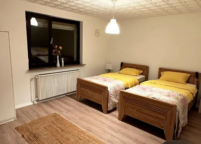 Appartamento - Monteurzimmer Am Aartalssee Bischoffen