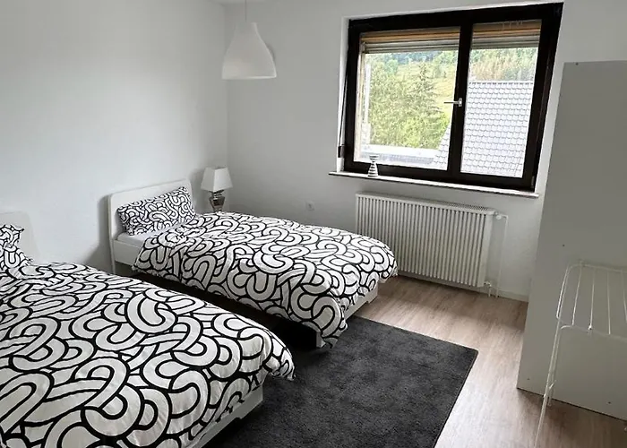 - Monteurzimmer Am Aartalssee Bischoffen