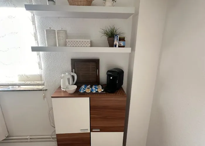 Appartamento - Monteurzimmer Am Aartalssee Bischoffen