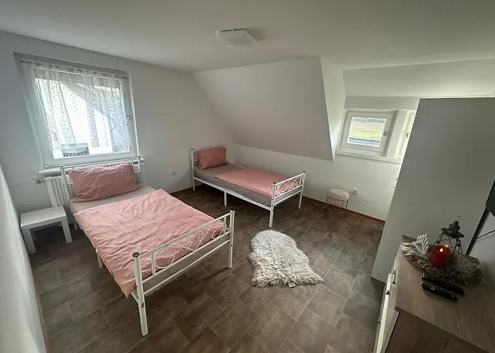 - Monteurzimmer Am Aartalssee