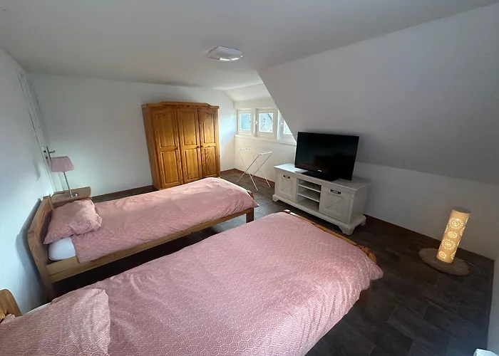 - Monteurzimmer Am Aartalssee