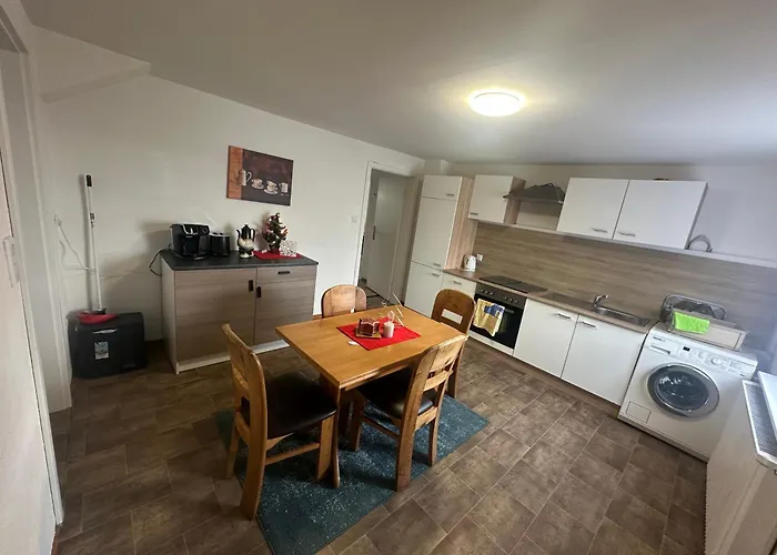 Appartamento - Monteurzimmer Am Aartalssee Bischoffen